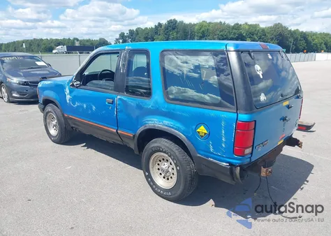 1992 Ford Explorer из США, поврежденный, VIN 1FMCU22X0NUC64127